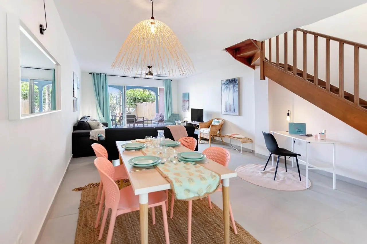 Villa Flamingo, Beautiful 2 Bedroom House - 1 Min From The Beach! Orient Bay 0*,  Svatý Martin
